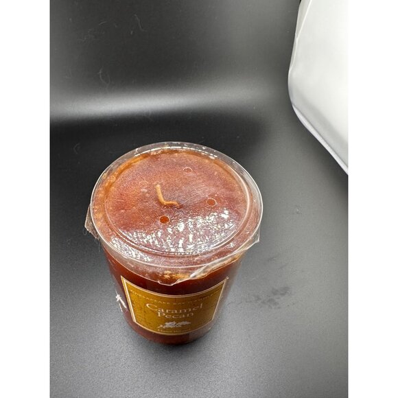 Chesapeake Bay Caramel Pecan NOS NWT hand poured pillar candle 4x3 RARE Vtg - Picture 2 of 6